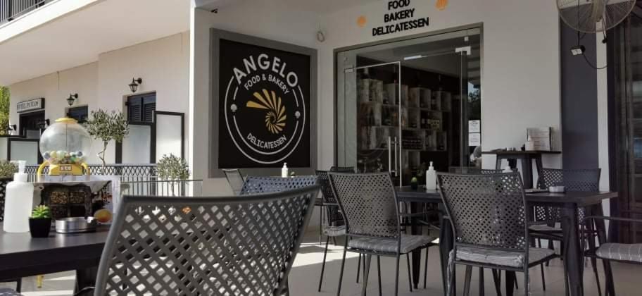 Angelo Hotel-Cafe Tolo Ngoại thất bức ảnh